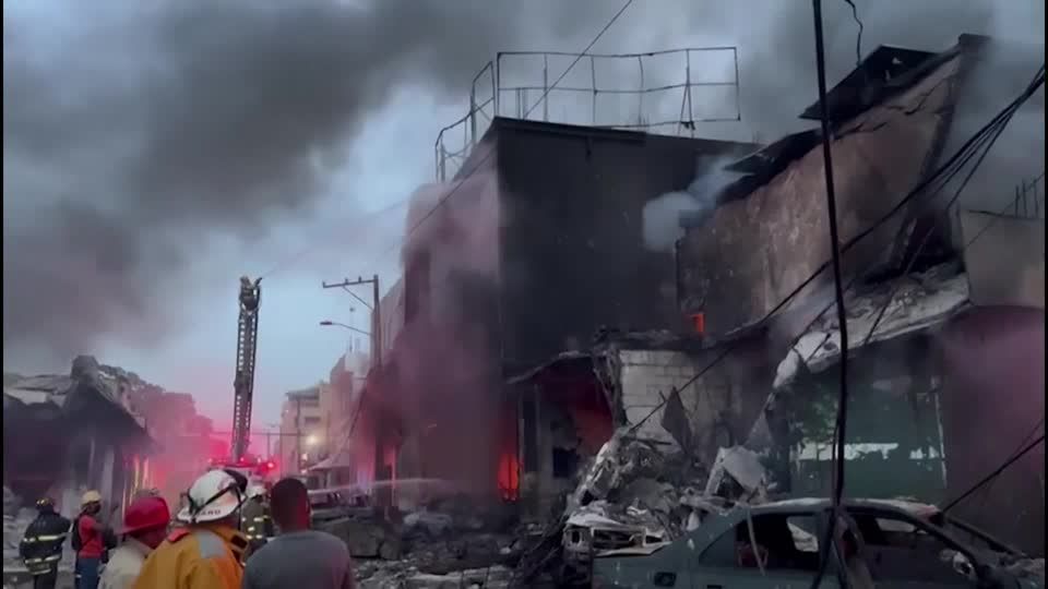 Video: Dominikanische Republik: Mehrere Tote nach Detonation in Einkaufsviertel