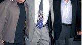 Dass aus dem Sohn von Schauspieler Martin Sheen etwas werden würde, war fast schon vorherzusehen: "Two and a Half Men"-Star Charlie Sheen folgte bereits in jungen Jahren dem Beispiel seines Vaters und wurde als Schauspieler erfolgreich. Genau wie Bruder Emilio Estevez, der zudem als Filmregisseur und Drehbuchautor tätig ist. Letzterer tritt übrigens – im Gegensatz zu seinem Vater und Bruder – mit bürgerlichem Namen auf. 