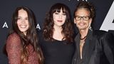 Mit ihrer Rolle in "Herr der Ringe" hatte Liv Tyler ihren Durchbruch. Ob der Fakt, dass ihr Vater Aerosmith-Leadsänger Steven Tyler ist, dabei eine Rolle gespielt hat, erfährt man wohl nie. Doch das Star-Gen hat er definitiv an seine Kinder weitergegeben, konnten Livs Schwestern Mia Tyler und Chelsea Tallarico sowie ihr Bruder Taj Tallarico ebenfalls als Schauspieler durchstarten. 