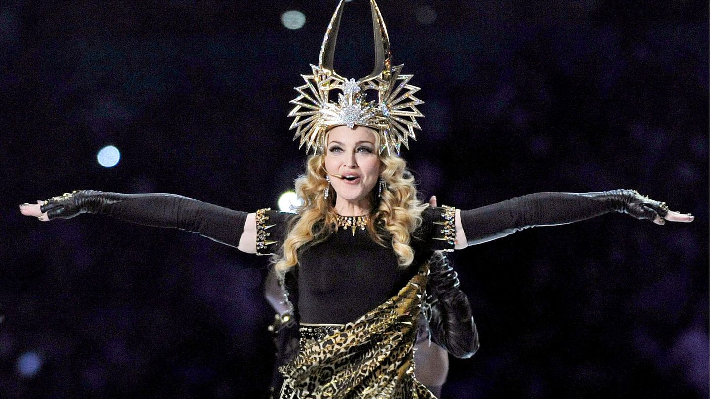 65. Geburtstag: Die Königin des Pop: Madonna beim Super Bowl im Jahr 2012 Die Königin des Pop: Madonna beim Super Bowl im Jahr 2012