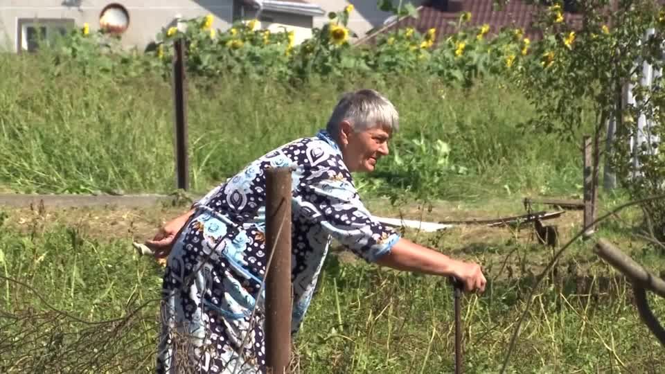 Video: "Oma, Du lebst, es geht Dir gut!" - Raketenbeschuss in der Region der Großstadt Lwiw