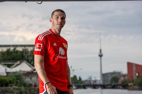 Stolz präsentierten die Eisernen ihren Neuzugang  Robin Gosens im Union-Trikot auf Twitter