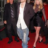 Die Konsequenz: Federline erhielt das alleinige Sorgerecht für die Jungs, während Spears fortan unter der Kontrolle ihres Vaters stand. Es war der Anfang eines jahrelangen Sorgerechtsstreits um die gemeinsamen Kinder, der bis heute andauert. 