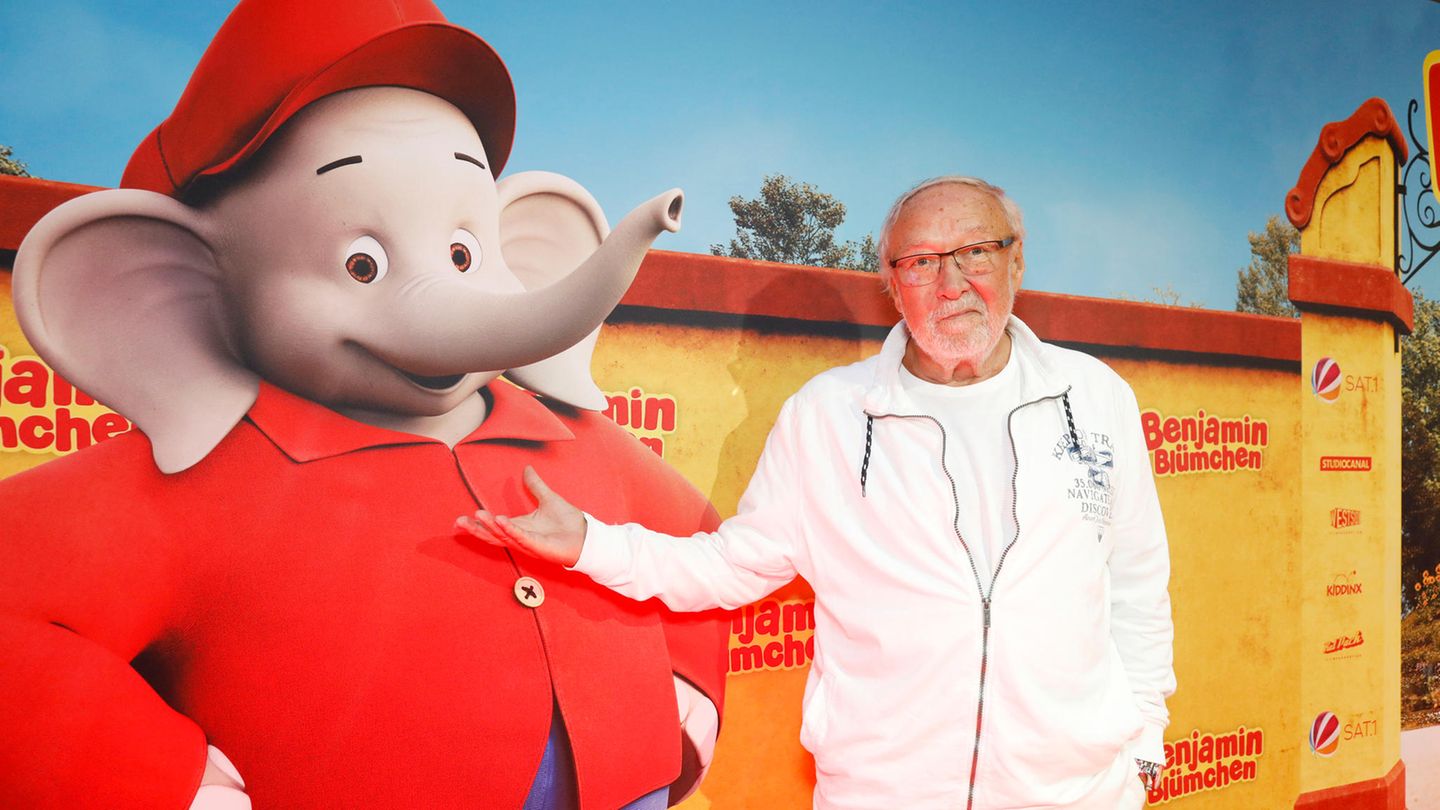Jürgen Kluckert mit Benjamin Blümchen