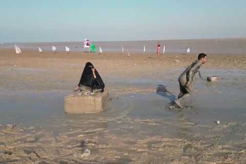 Video: Schlammige Pilgerreise