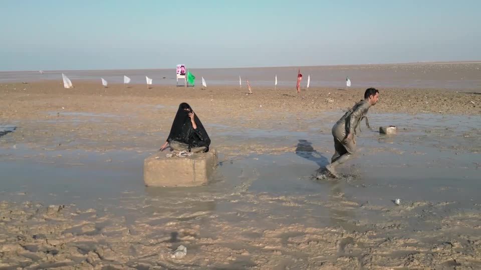 Video: Schlammige Pilgerreise