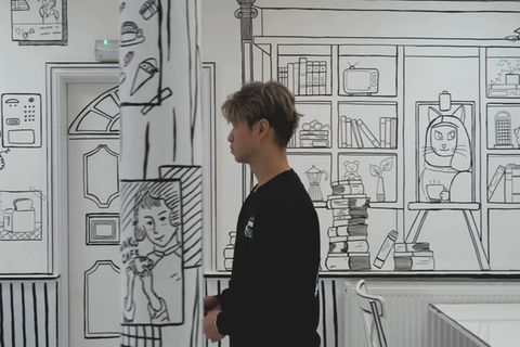 Comic Café in Manchester: Café-Besitzer malt außergewöhnliche Inneneinrichtung im Comic-Stil