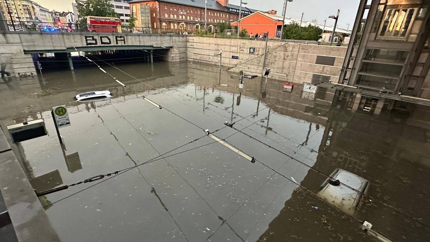 Überflutete Autos Nürnberg