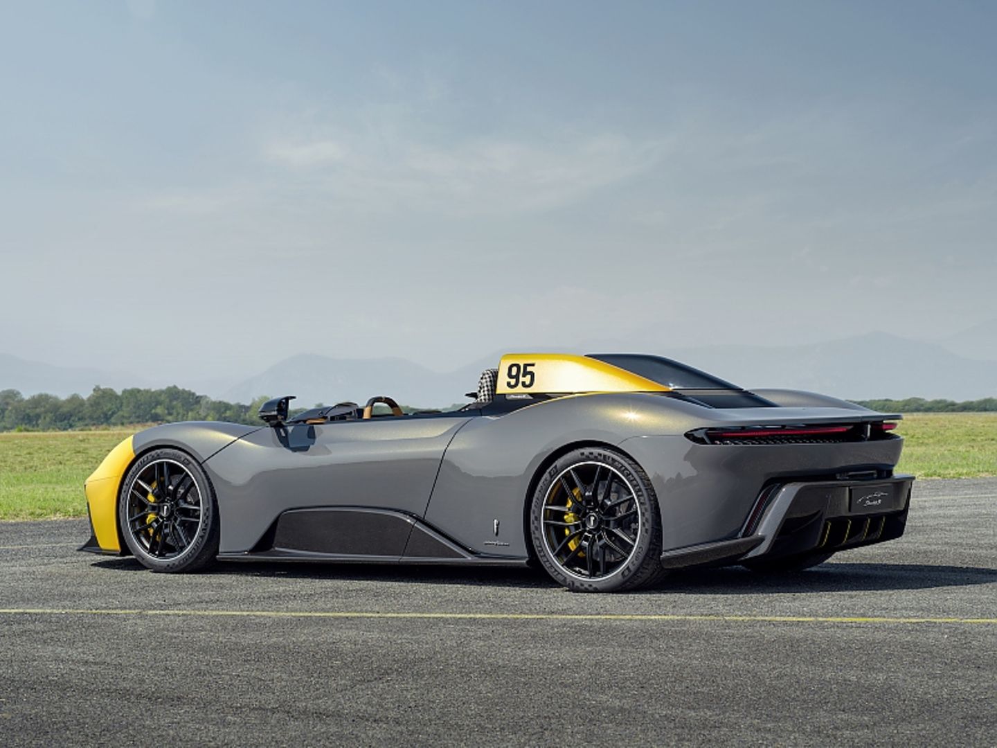 Pininfarina B95