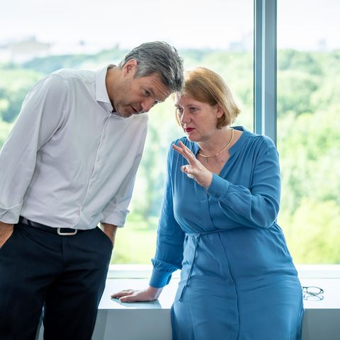 Bundeswirtschaftsminister Robert Habeck und Bundesfamilienministerin Lisa Paus (beide Bündnis 90/Die Grünen)