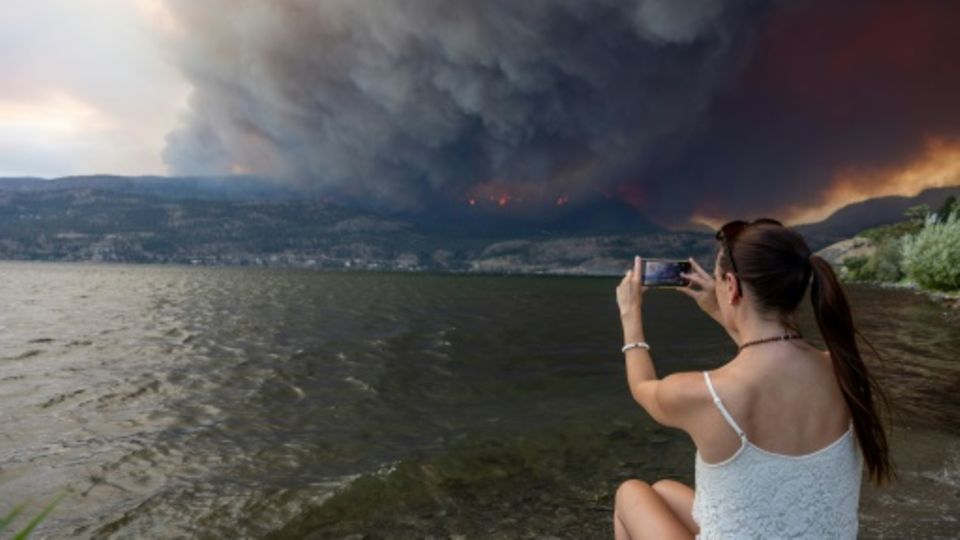 Anwohnerin fotografiert die Brände in West Kelowna
