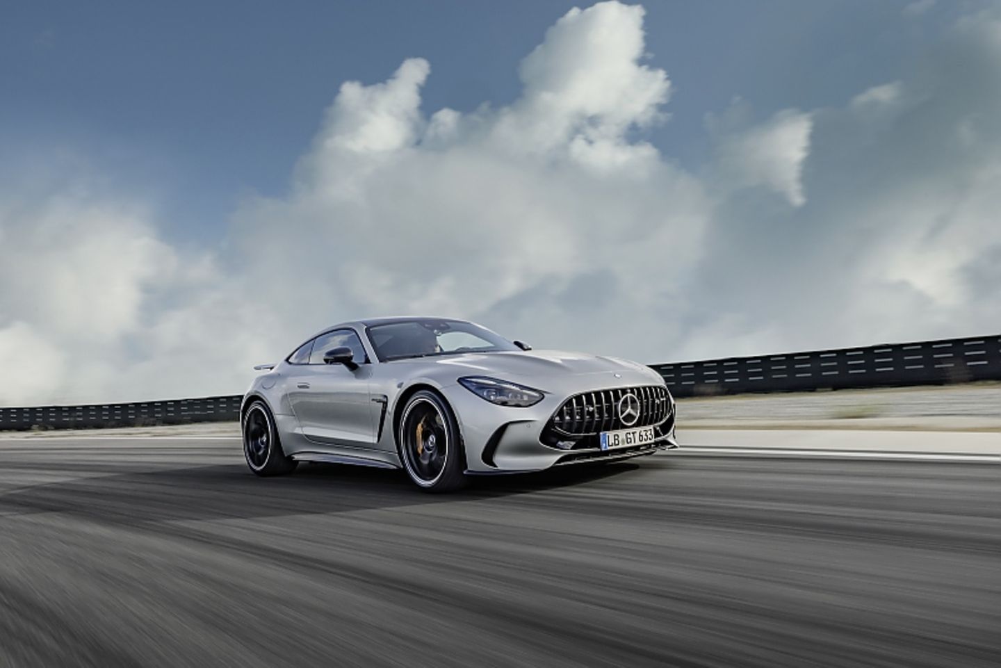 Mercedes AMG GT 2024