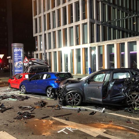 Köln Auffahrunfall