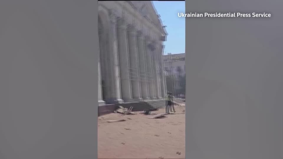 Video: Ukraine: mehrere Tote und Dutzende Verletzte in Tschernihiw Video: Ukraine: mehrere Tote und Dutzende Verletzte in Tschernihiw