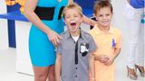 Für Spears besonders dramatisch: Auch ihre Kinder (hier noch im Jahr 2013) blieben ihrer Hochzeit fern. In einem Interview im vergangenen August behauptete Federline, die Söhne hätten den Kontakt zu ihrer Mutter freiwillig abgebrochen und die Einladung zu ihrer Hochzeit im Juni abgelehnt, weil sie sich mit ihr unwohl fühlen würden. Spears sagte daraufhin, dass ein Teil von ihr gestorben sei, als ihre Kinder tatsächlich nicht erschienen sind.