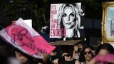 Zu diesem Zeitpunkt befand sich Spears mittlerweile bereits über 13 Jahre unter der Vormundschaft ihres Vaters. Zunehmend drang an die Öffentlichkeit, wie eingeschränkt Spears durch diese war. Denn ihr Vater entschied nicht nur über ihre Finanzen und vertraglichen Angelegenheiten, sondern auch über ihren Körper und ihr gesamtes Leben: Spears durfte beispielsweise nicht mehr alleine Auto fahren und musste sich unfreiwillig eine Kupferspirale einsetzen lassen, um kein Kind zeugen zu können. Im Jahr 2019 formierten sich deshalb zunehmend Fans, Aktivisten und auch Prominente wie Cher, Miley Cyrus, Spears' ehemalige Konkurrentin Christina Aguilera und Ex-Freund Justin Timberlake, um gegen die Vormundschaft unter dem Hashtag "#FreeBritney" zu protestieren – zunächst erst im Internet, dann auch auf den Straßen der Welt. Nachdem die Dokumentation "Framing Britney Spears – Die Geschichte hinter #freeBritney", in der Spears selbst zu Wort kam, veröffentlicht wurde, wurden sogar Menschenrechtsorganisationen hinzugezogen – und Spears endgültig freigesprochen. Danach sagte die Sängerin: ''Nun, die Wahrheit ist: Meine Laune ist schon besser, aber ich werde für immer von meiner Vergangenheit traumatisiert sein. Es gibt keine Möglichkeit, mich, meine Gefühle und meine Empfindlichkeit zu reparieren."