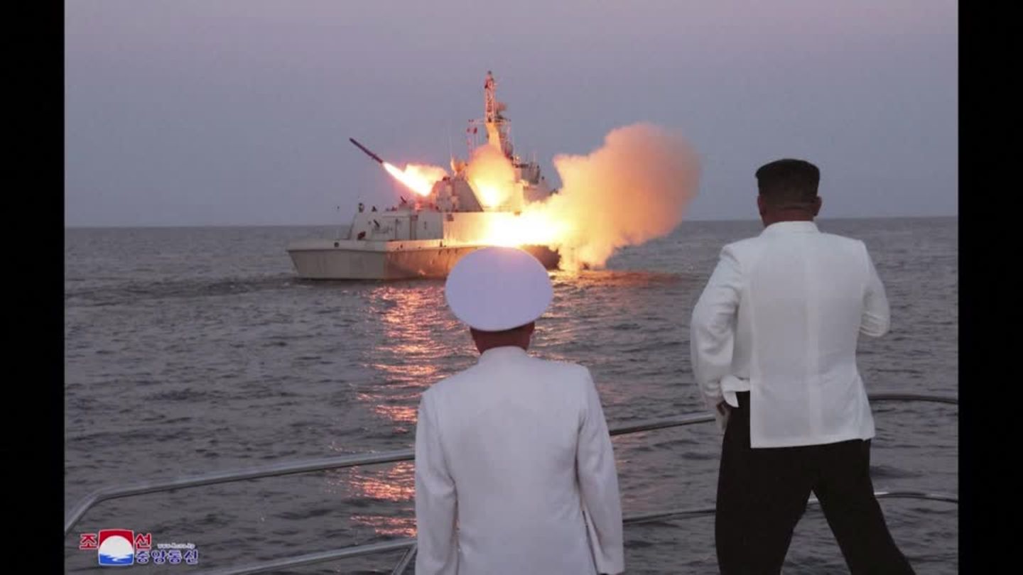 Video: Nordkoreas Kim &uuml;berwacht Raketentest - S&uuml;dkorea und USA beginnen Milit&auml;r&uuml;bungen
