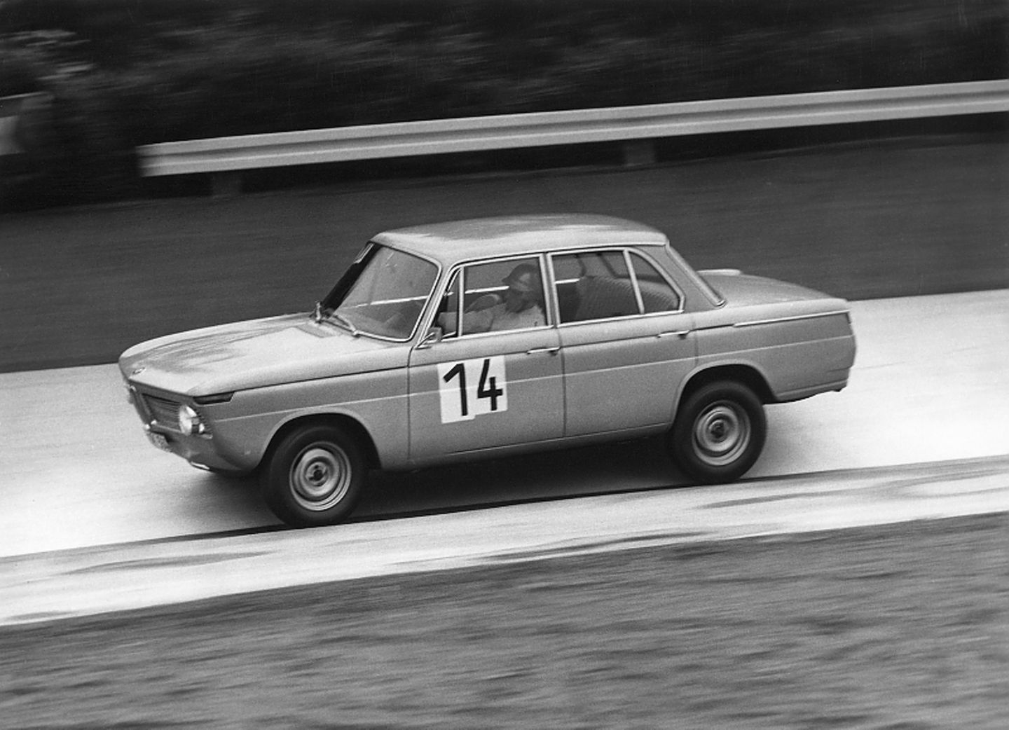 BMW 1500