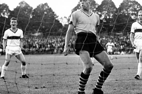 Timo Konietzka bei einem Bundesliga-Spiel für den BVB 1963