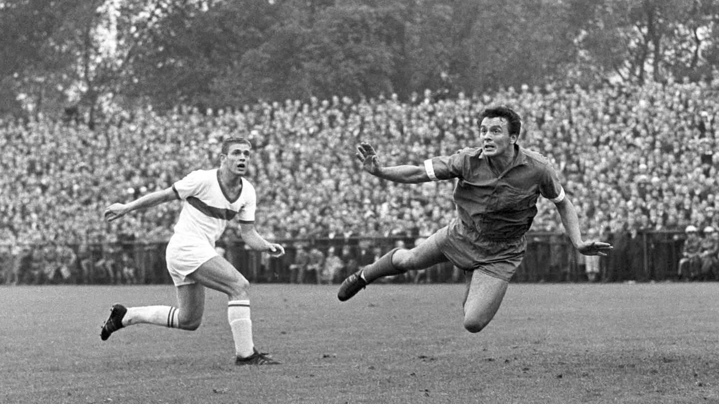 Am ersten Bundesliga-Spieltag vor 60 Jahren spielte unter anderem Stuttgart gegen Schalke. 