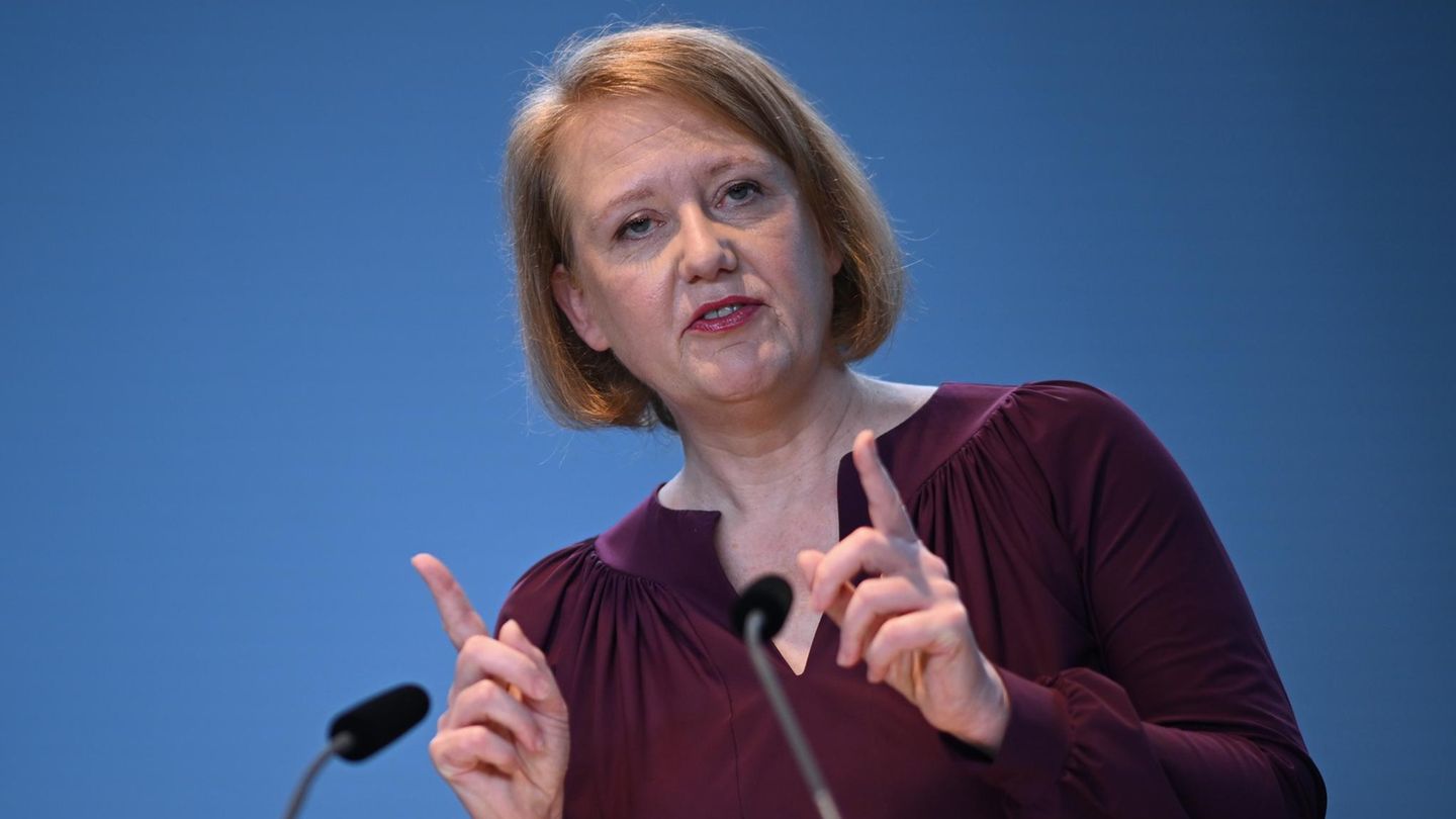 Lisa Paus (Bündnis 90/Die Grünen), Bundesministerin für Familie, Frauen, Senioren und Jugend Lisa Paus (Bündnis 90/Die Grünen), Bundesministerin für Familie, Frauen, Senioren und Jugend