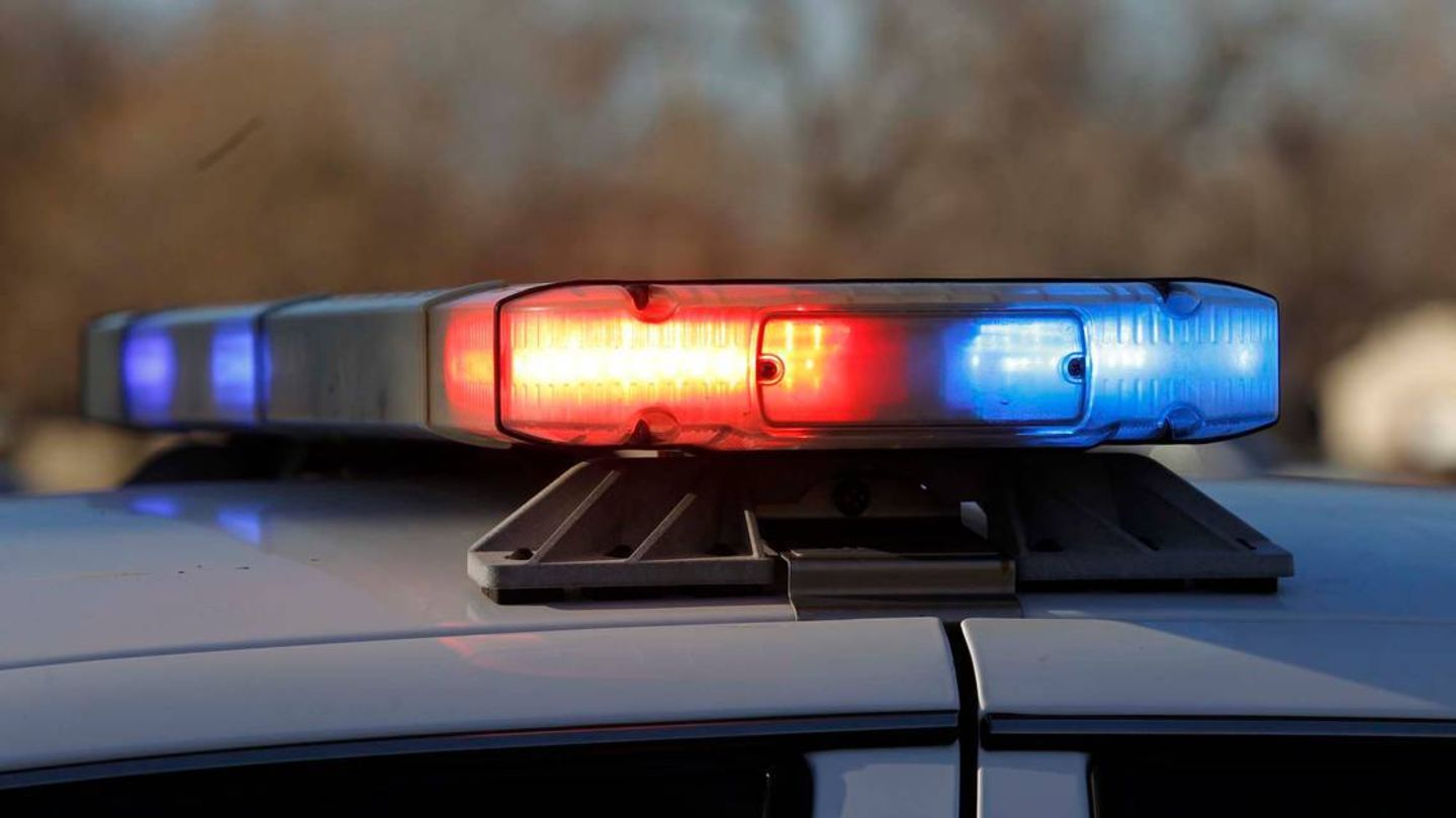 Die Polizei in Louisiana entdeckte die Leiche einer Vermissten auf einem Supermarktparkplatz in ihrem eigenen Auto (Symbolbild)