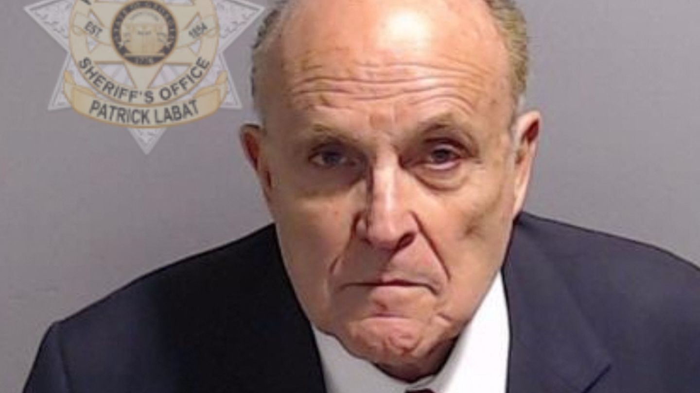 Rudy Giuliani turns himself in to Georgia authorities: mugshot and bail