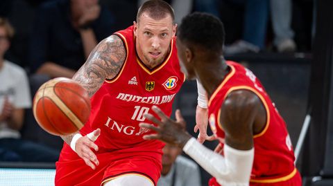 Zwei der NBA-Spieler im deutschen Team bei der Basketball-WM: Daniel Theis und Dennis Schröder