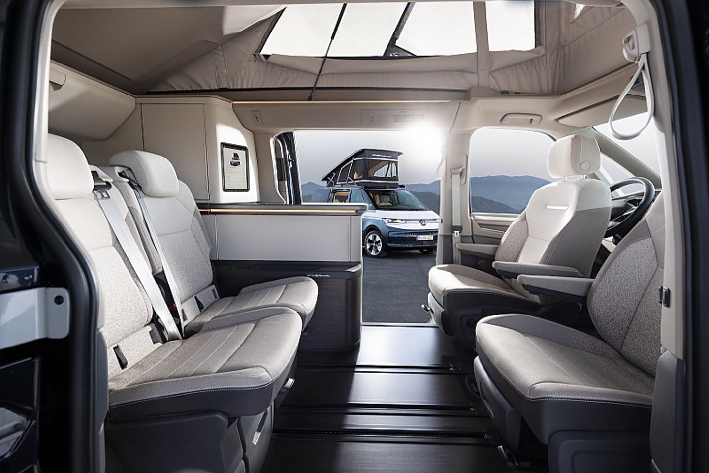 VW T7 California Concept 2023