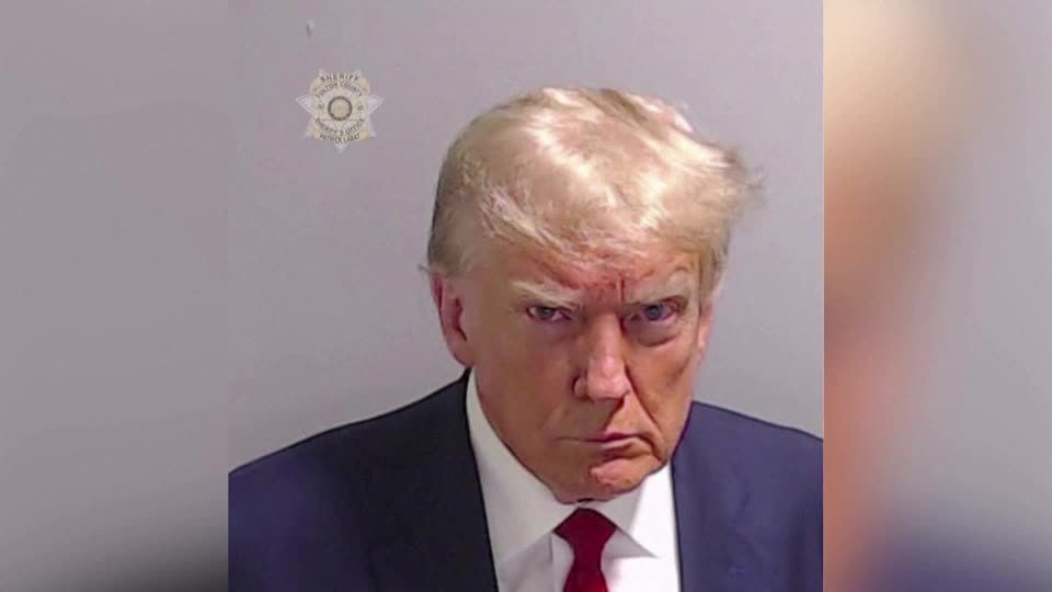 Ex-Präsident: Polizei in Georgia veröffentlicht Mugshot von Donald Trump