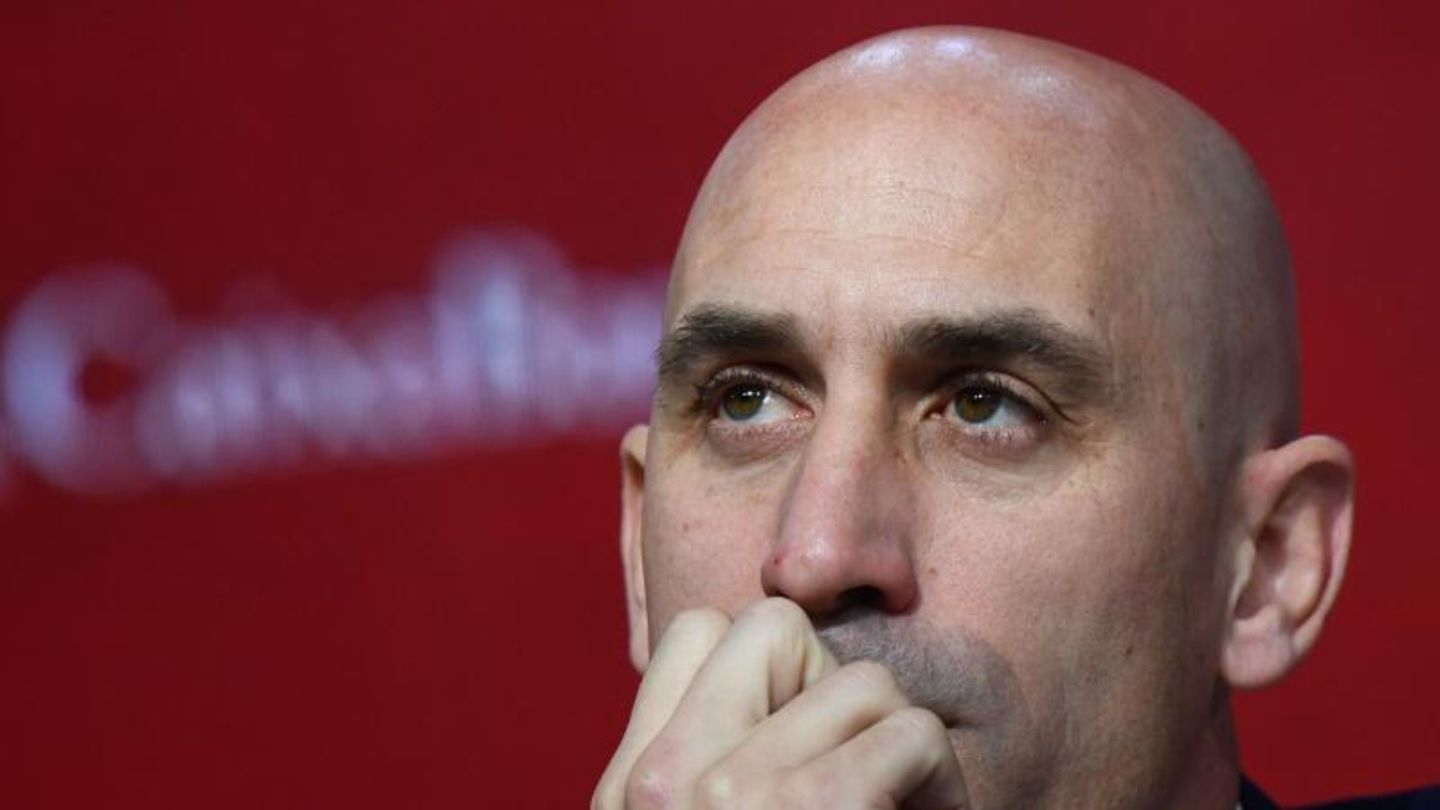 Luis Rubiales: Spain’s football boss after “kiss affair” before resignation