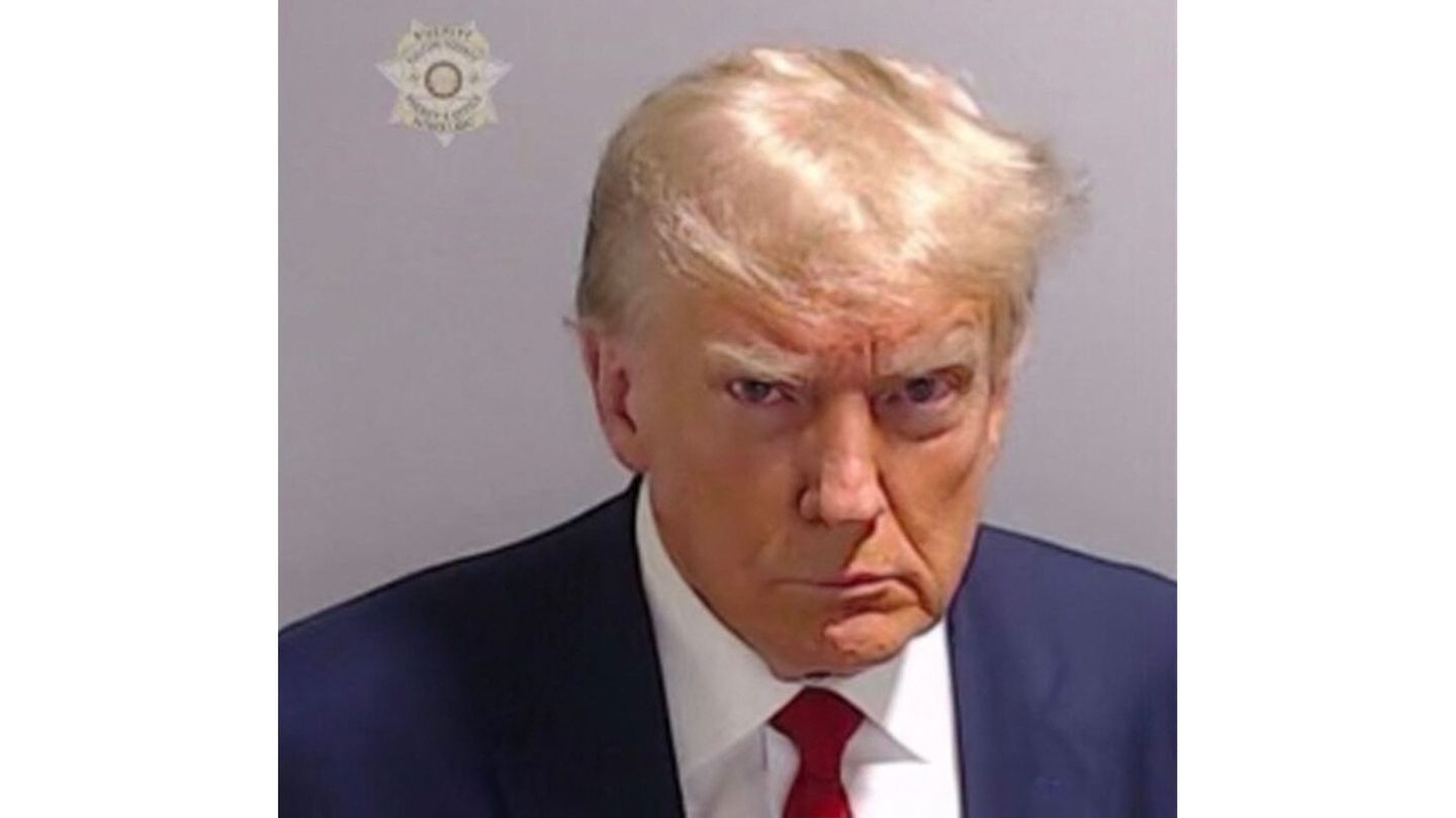 Donald Trump and his co-defendants: This is what their police photos look like