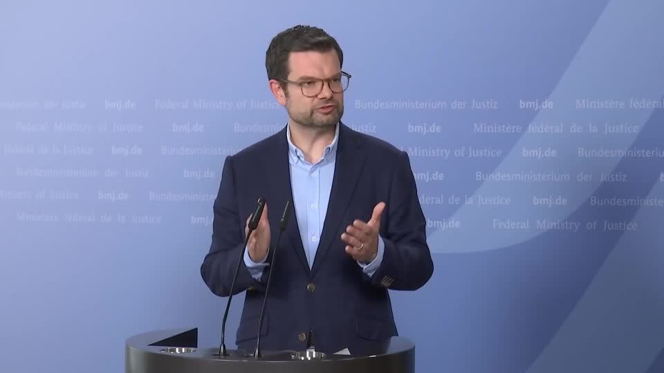 Video: Buschmann plant Unterhalts-Entlastung für mitbetreuende Elternteile