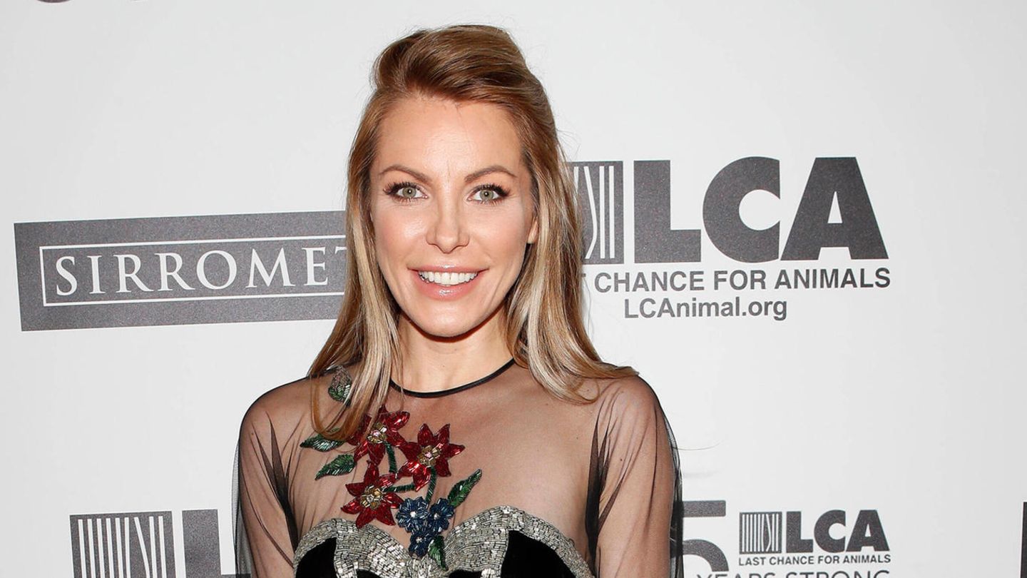 Crystal Hefner reveals details of everyday marriage in the Playboy Mansion