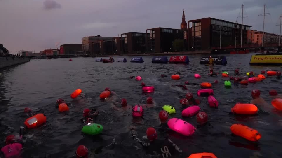 Video: Nachtschwimmen in Kopenhagen