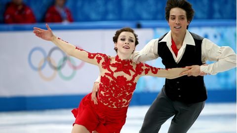 Die Eiskunstläuferin Alexandra Paul und ihr Partner Mitchell Islam bei den Olympischen Spielen in Sotschi