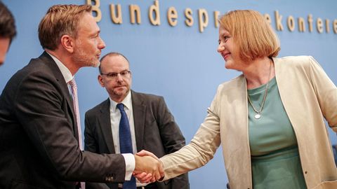 Scheinen sich einig zu sein bei der Kindergrundsicherung: Finanzminister Christian Lindner und Familienministerin Lisa Paus