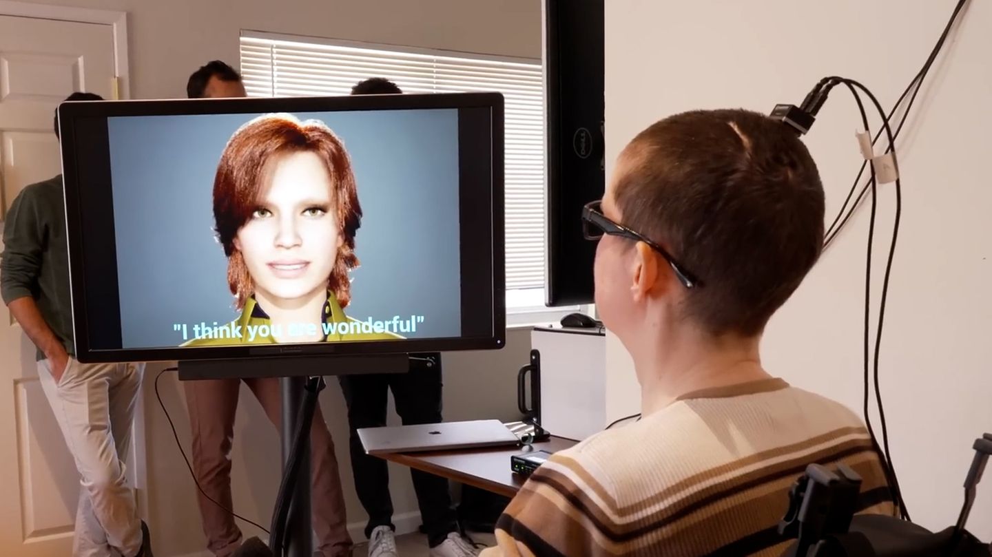 Brain implant: Avatar lets woman speak again after stroke