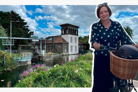 stern-Korrespondentin Dagmar Seeland testet verschiedene Fahrradwege in London. Ihre zweite Tour führt sie am Coppermill Tower im Naturpark Walthamstow Wetlands vorbei, der heute ein Industriedenkmal ist. Hier wurde erst Getreide gemahlen, später Munition hergestellt. Durch den Park an den großen Stauseen führt seit ein paar Jahren ein Radweg  