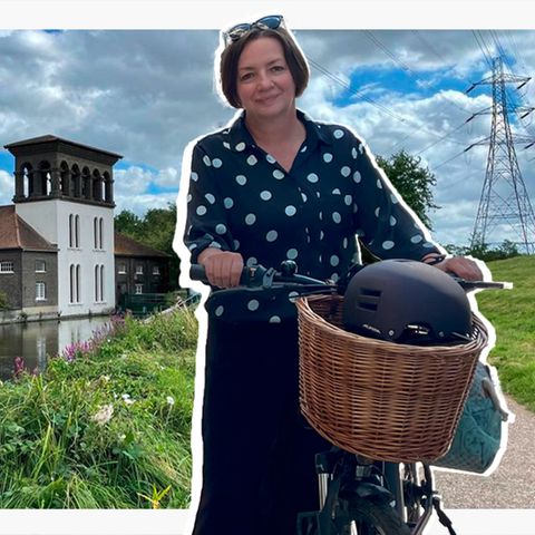 stern-Korrespondentin Dagmar Seeland testet verschiedene Fahrradwege in London. Ihre zweite Tour führt sie am Coppermill Tower im Naturpark Walthamstow Wetlands vorbei, der heute ein Industriedenkmal ist. Hier wurde erst Getreide gemahlen, später Munition hergestellt. Durch den Park an den großen Stauseen führt seit ein paar Jahren ein Radweg  
