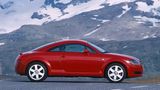 Das Audi TT Coupé der ersten Generation mit Heckspoiler