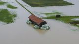 Ganze Felder stehen im Salzburger Land unter Wasser