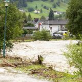 Im Stubaital im Westen Österreichs hat sich die Ruetz zu einem reißenden Fluss entwickelt