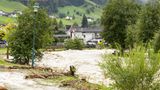 Im Stubaital im Westen Österreichs hat sich die Ruetz zu einem reißenden Fluss entwickelt
