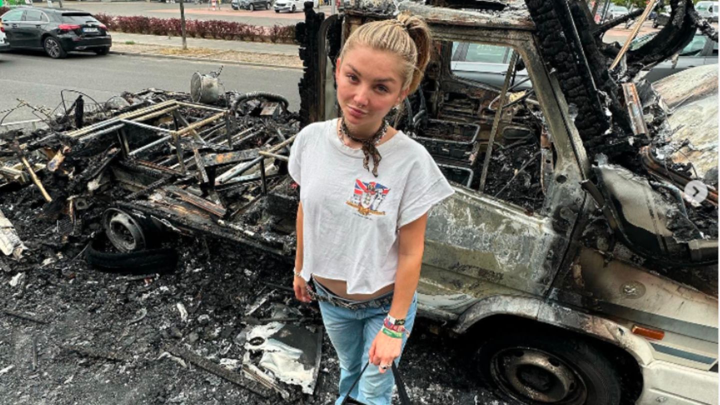 People of today: arson: GNTM candidate Julia Wulf’s mobile home burned down