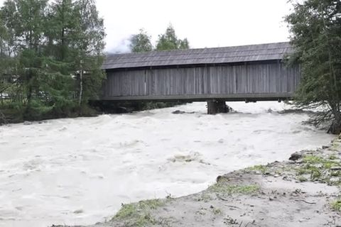 Video: Unwetterlage in Österreich entspannt sich