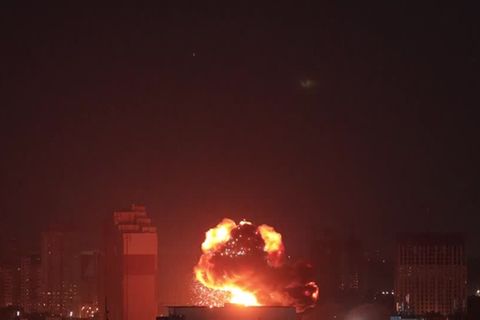 Video: Tote bei Angriffen auf Kiew