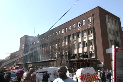 Video: Mehr als 60 Tote bei Gebäudebrand in Johannesburg