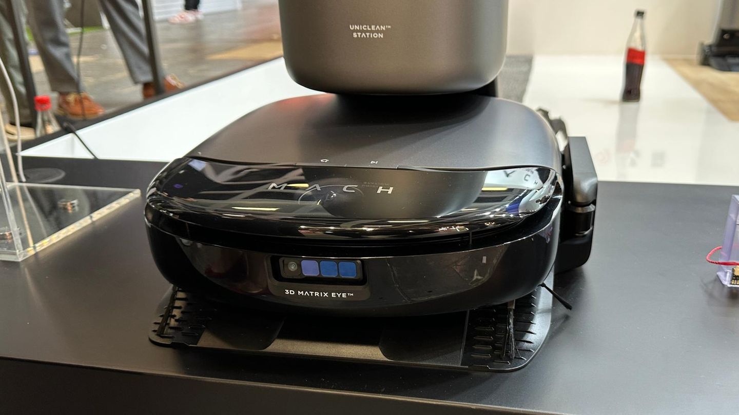 Anker Mach R1