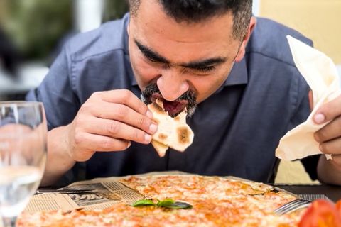 Mit versteckter Kamera: TV-Koch Semi Hassine zeigt, wie Sie Abzocke in Restaurants erkennen